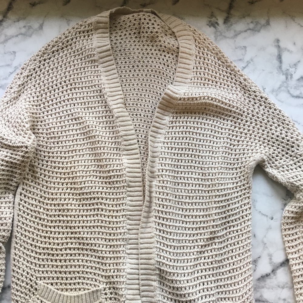 DONATING TOMORROW GAP sweater